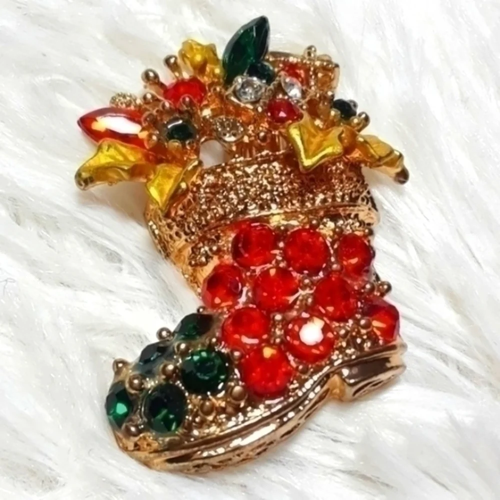 ☄Holiday Crystal Accent Bootie Stocking Brooch Pin